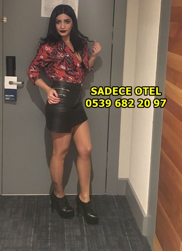 Melez Asıllı Escort Mersin’den Ola